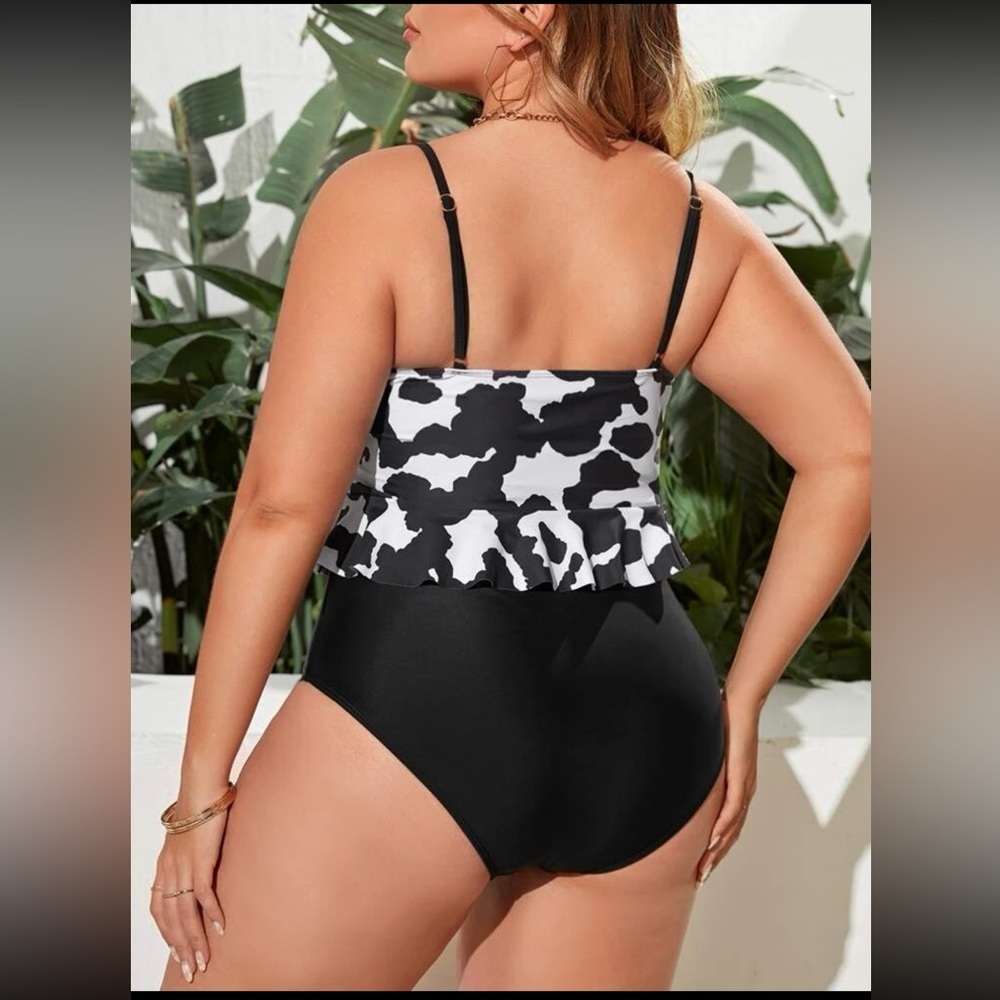 SHEIN Plus Cow Pattern Ruffle Hem One Piece Swimsuit - Picture 2 of 5